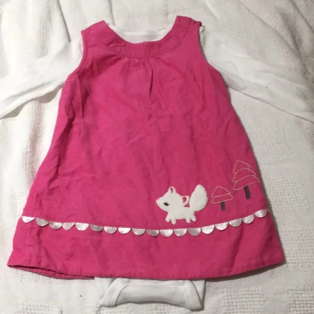 Ultra tiny courderoy hot pink fox jumper worn once